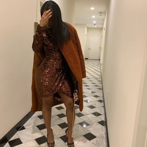 Brown sequins dress!